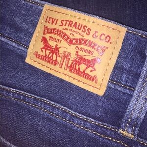 women’s levi’s
